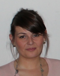 translator Laura Smigelski